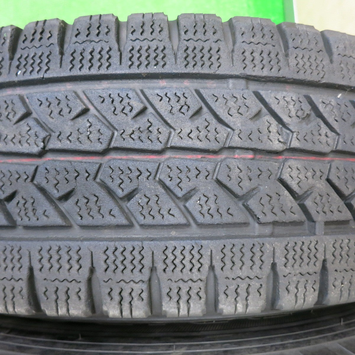 [送料無料] 4本価格！22年★ハイエース等 スタッドレス WEDS ADVENTURE 195/80R15 107/105L ブリヂストン ブリザック VL1 PCD139.7/6H★4103003NJス