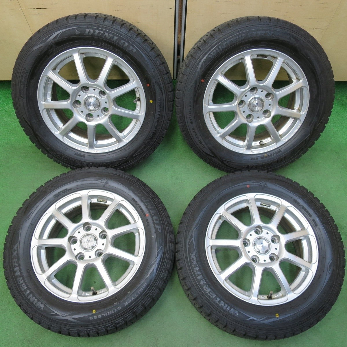 バリ溝！9.5分★スタッドレス 195/65R15 ダンロップ ウインターマックス WM01 GAVIL ガビアル 15インチ PCD114.3/5H★5032210イス