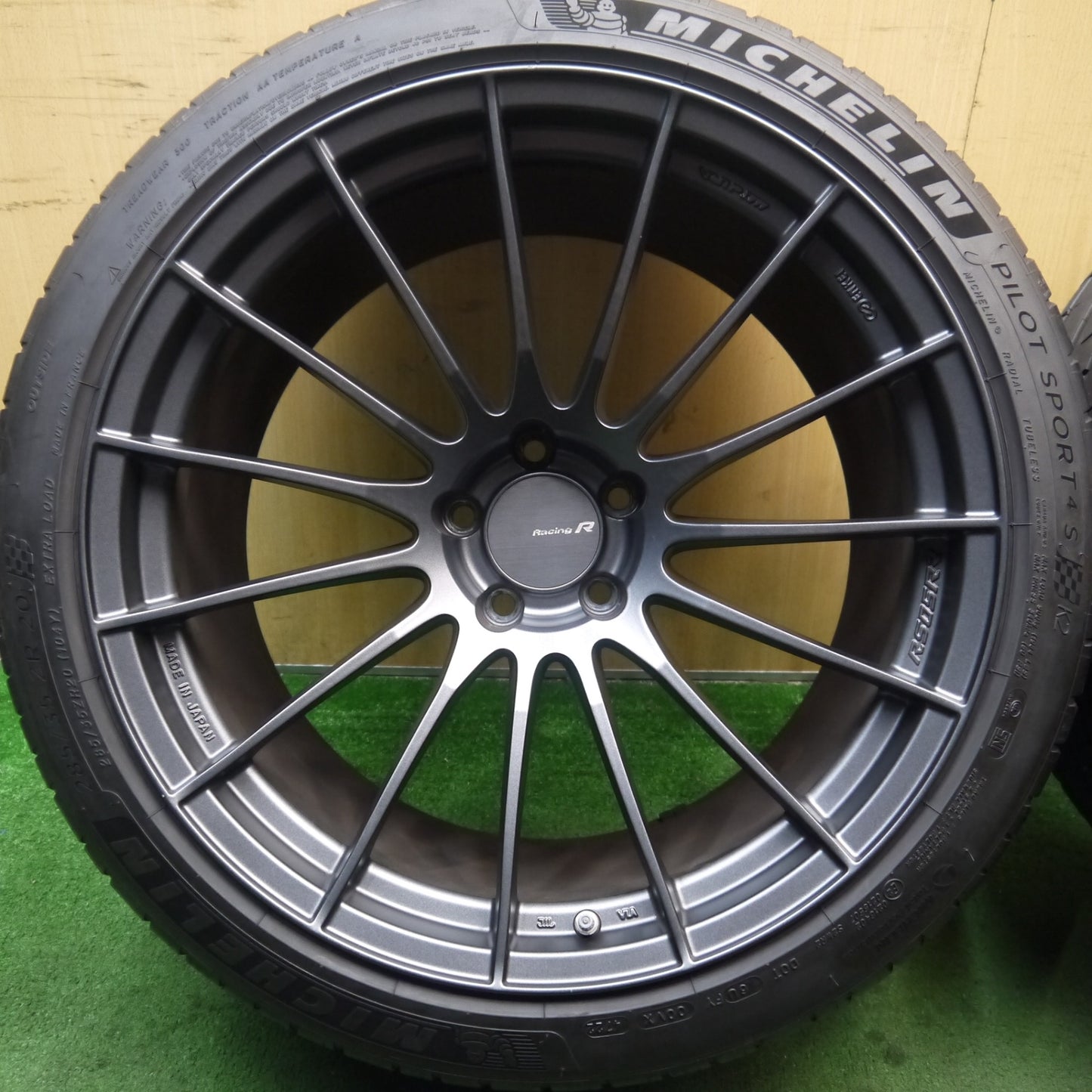 バリ溝！23年！キレイ！9分★ENKEI RS05RR 255/40R20 285/35R20 ミシュラン パイロットスポーツ4 S Racing R エンケイ 20インチ PCD114.3/5H★5091703Hノ