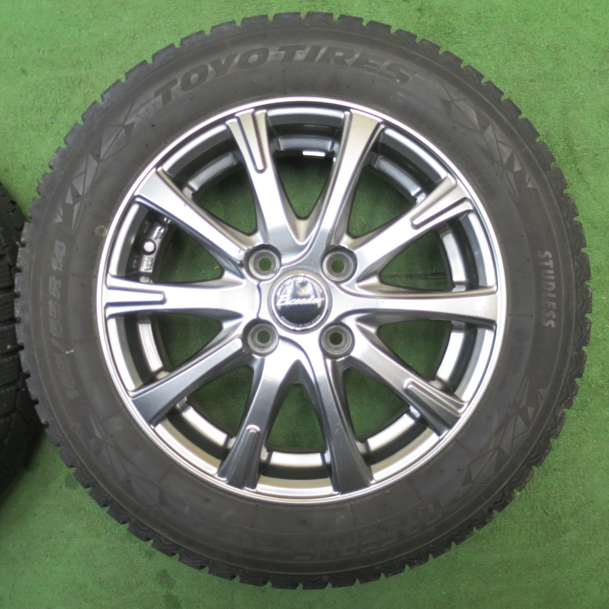 バリ溝！22年！9分★スタッドレス 165/65R14 トーヨー オブザーブ GIZ2 Exceeder エクシーダー 14インチ ソリオ ハスラー 等 PCD100/4H★6050405NJス