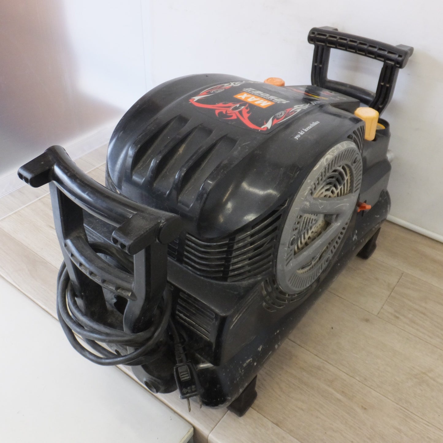 [送料無料] 現状品★マックス MAX スーパーエア・コンプレッサ AK-HL1250E2 ブラックオニキス　100V 50/60Hz 15A 1,450W★