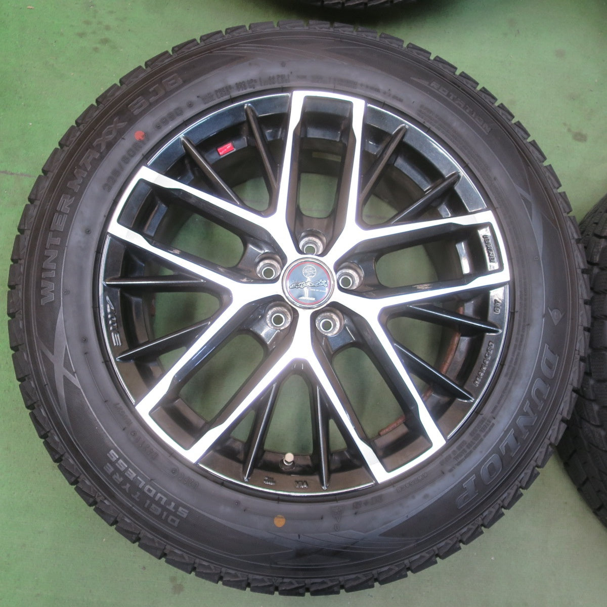 バリ溝！9.5分★フォレスター 等 225/60R17 スタッドレス ダンロップ ウインターマックス SJ8 SMACK ENKEI AME スマック エンケイ 17インチ PCD100/5H★6031408イス