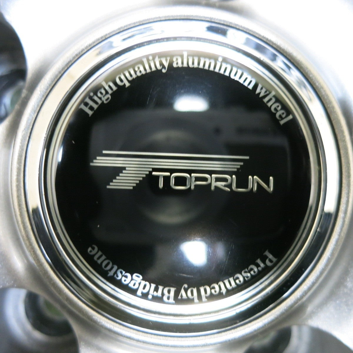 バリ溝！キレイ！9分★スタッドレス 225/60R17 ブリヂストン ブリザック DM-V3 TOPRUN トップラン 17インチ PCD114.3/5H★4122701SYス