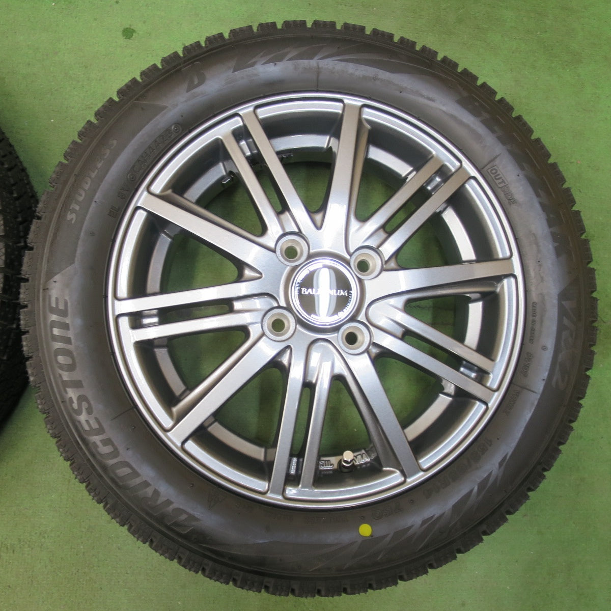 未使用！23年★スタッドレス 155/65R14 ブリヂストン ブリザック VRX2 BALMINUM BR10 バルミナ 14インチ PCD100/4H★5122301イス