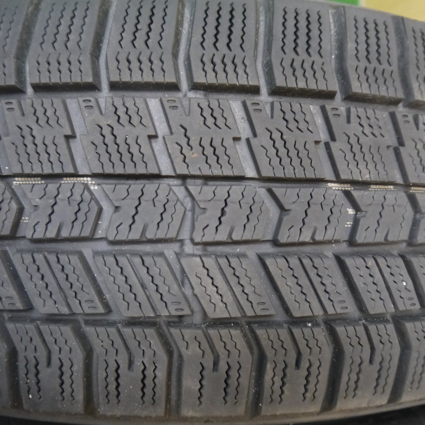 バリ溝！22年！キレイ！8.5分★スタッドレス 215/60R17 グッドイヤー アイスナビ8 weds 社外 アルミ ウェッズ 17インチ PCD114.3/5H★6041007Hス