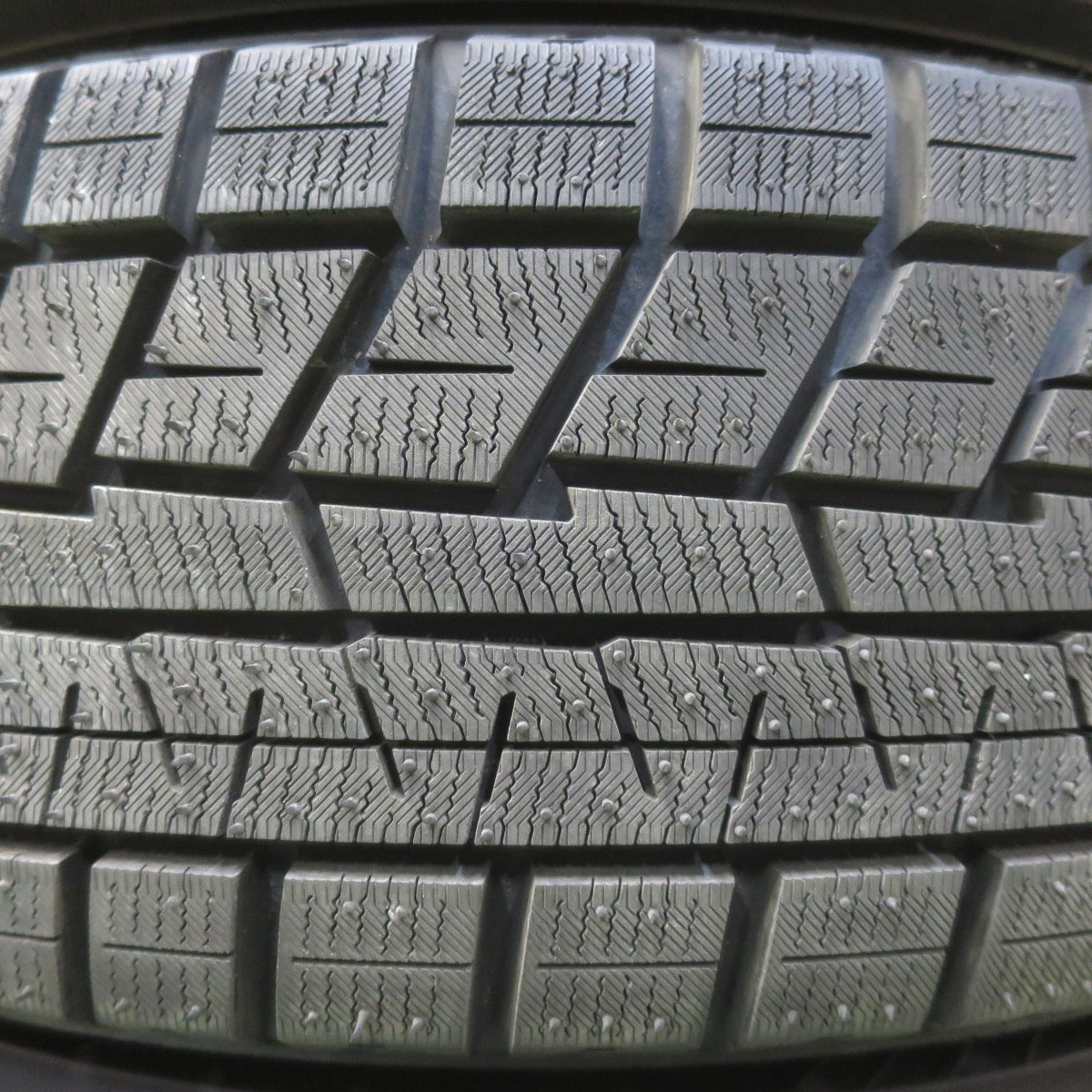 バリ溝！24年！キレイ！ほぼ10分★スタッドレス 185/65R15 ヨコハマ アイスガード iG60 SPORT ABELIA スポルト アベリア 15インチ PCD100/4H★6022109イス