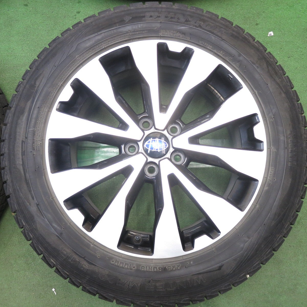 バリ溝！9分◎スバル BS9 レガシィ アウトバック 純正 225/60R18 スタッドレス ダンロップ ウインターマックス SJ8 18インチ PCD114.3/5H◎6100804HAス