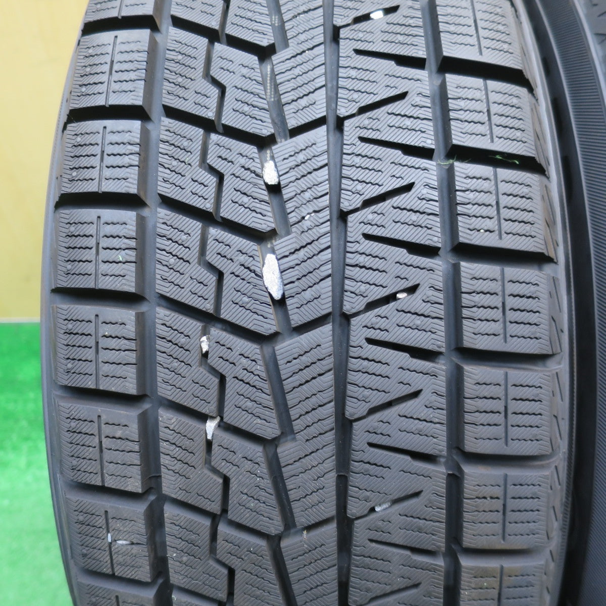 バリ溝！24年！キレイ！ほぼ10分★スタッドレス 205/60R16 ヨコハマ アイスガード iG70 Exceeder エクシーダー 16インチ PCD114.3/5H★5120413NJス