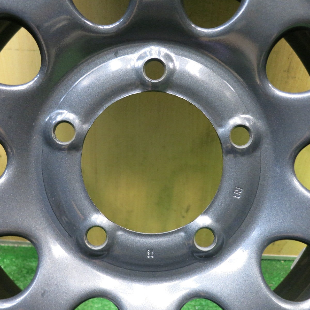 バリ溝！23年！キレイ！8.5分◎スズキ ジムニー シエラ 純正 スチール 195/80R15 ダンロップ AT20 グラントレック 15インチ PCD139.7/5H◎6081414HAノ