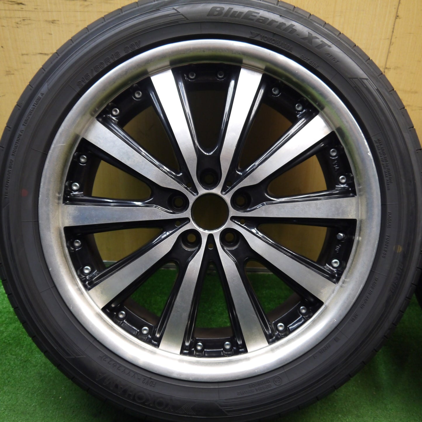 バリ溝！22年！9.5分★プリウス 等 STEINER VS5 215/50R18 ヨコハマ BluEarth-XT AE61 シュタイナー 18インチ PCD100/5H★5062507Hノ