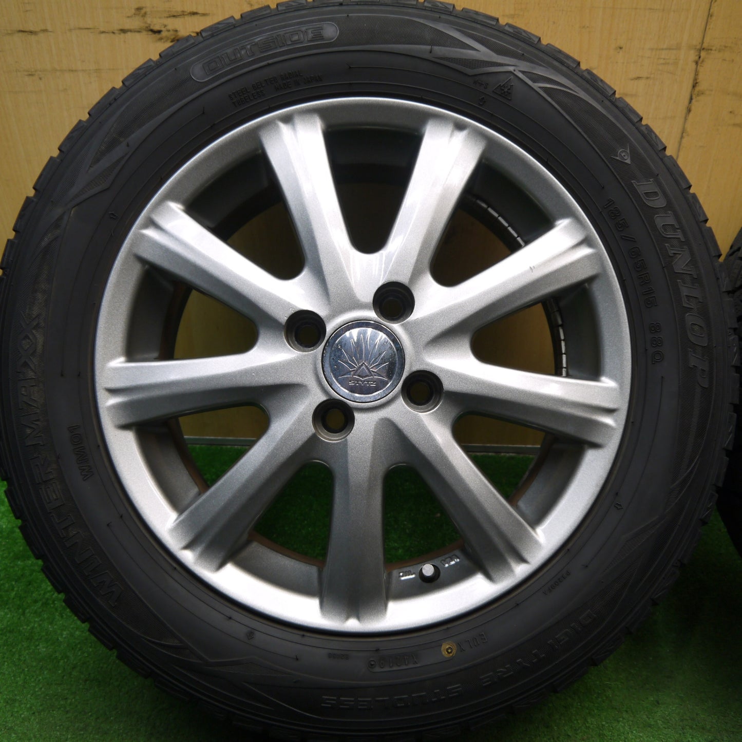 4本価格★スタッドレス 185/65R15 ダンロップ ウインターマックス WM01 STYTZ 15インチ PCD100/4H★5053001Hス