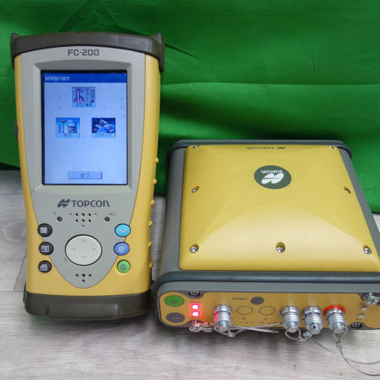 [送料無料] セット売り☆TOPCON トプコン GNSS受信機 GR-2100 FC-200 データコレクタ 測量機 収納ケース 付き☆
