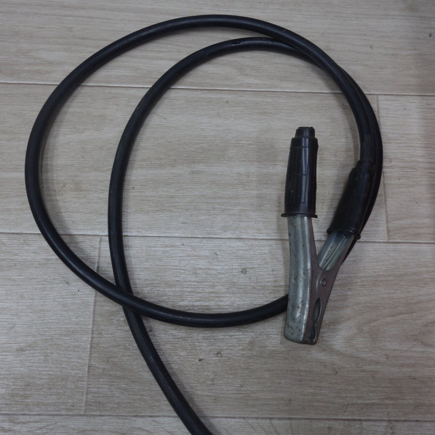 [送料無料] ◆DUTY JAPAN ノンガス 半自動 アーク 溶接機 MIG130 IEC60974-1 200V 130MIG 電動 現状品◆