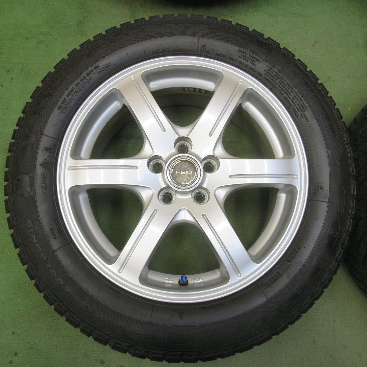 バリ溝！24年！キレイ！9.5分★レガシィ 等 205/60R16 グッドイヤー Vector 4Seasons オールシーズン FEID フェイド 16インチ PCD100/5H★6053007イス