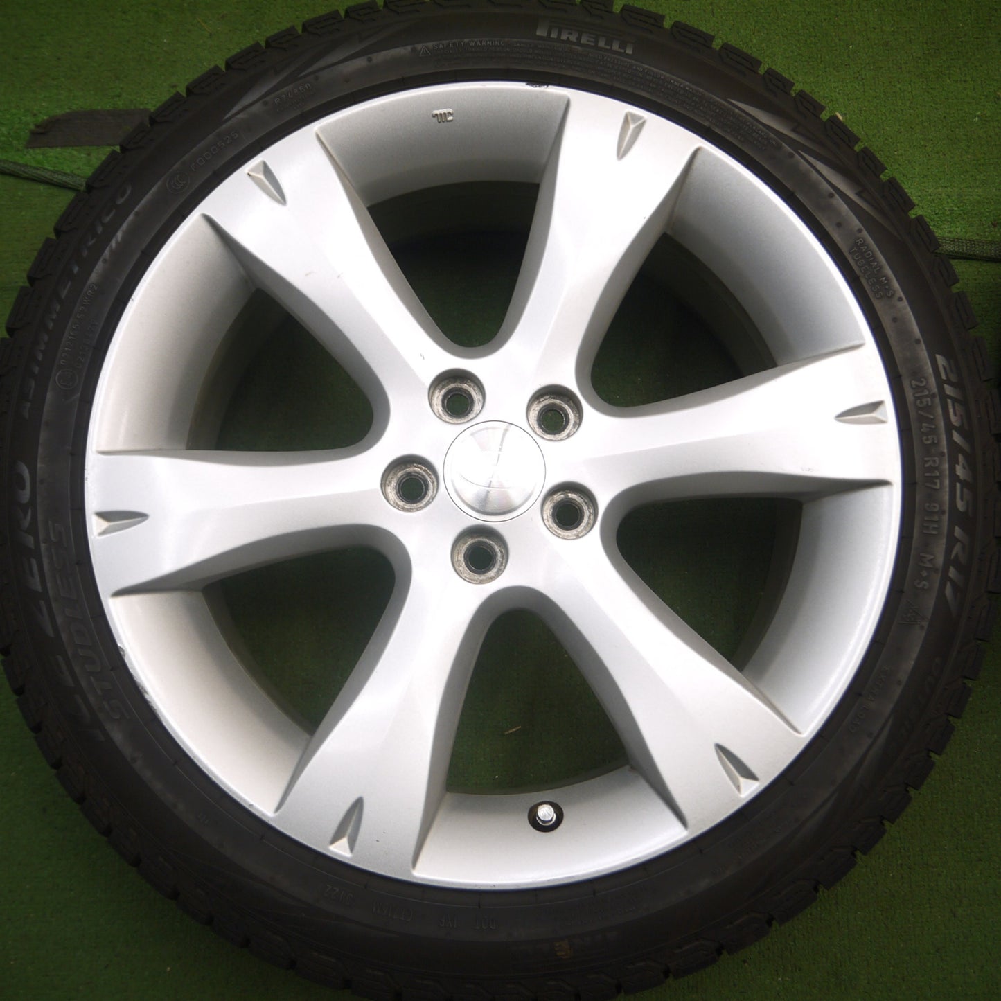 *送料無料* バリ溝！22年！9.5分★スバル BP5 レガシィ 純正 215/45R17 スタッドレス ピレリ アイスゼロ アシンメトリコ PCD100/5H★4043008Hス