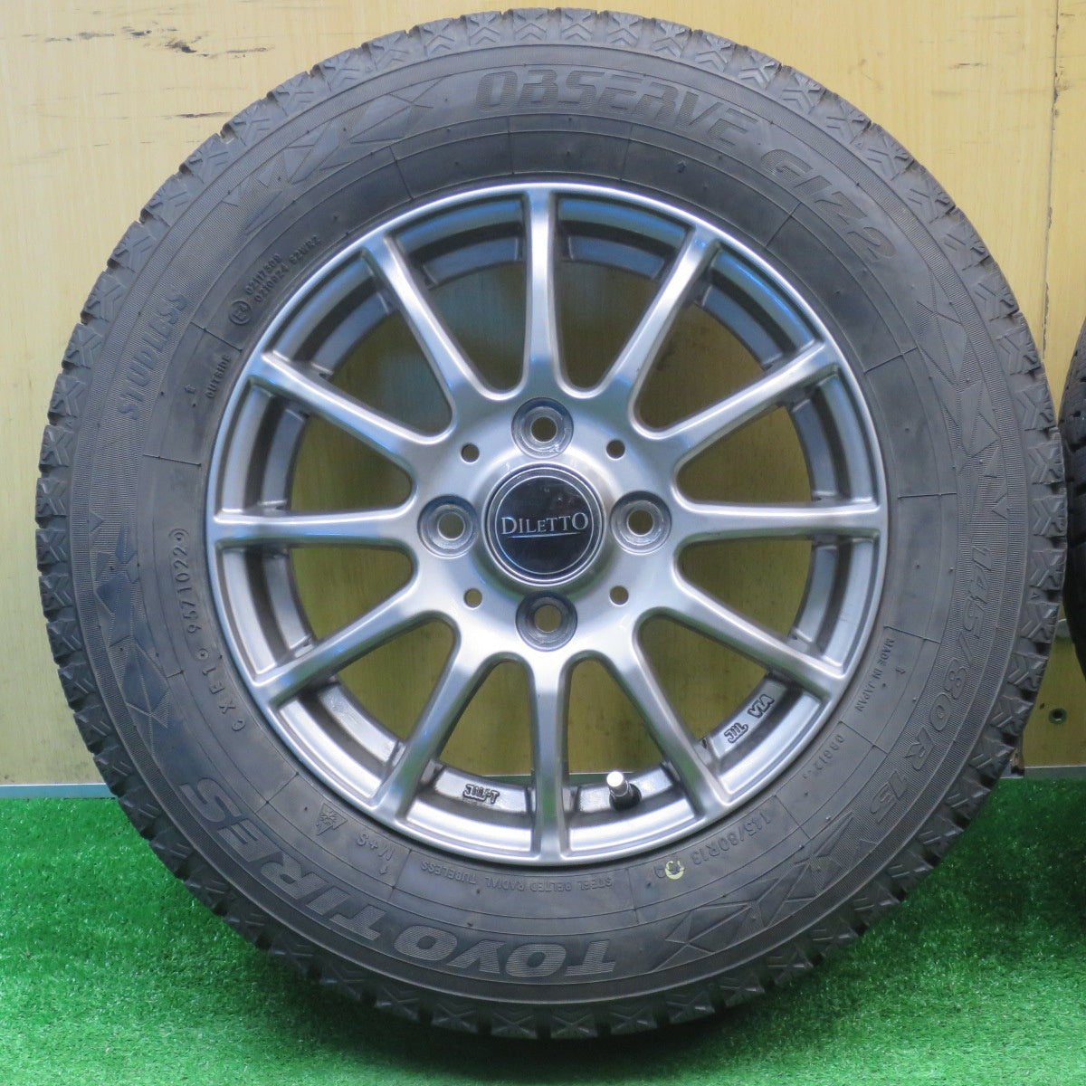 バリ溝！22年！8.5分★スタッドレス 145/80R13 トーヨー オブザーブ GIZ2 DILETTO ディレット 13インチ PCD100/4H★5120402NJス