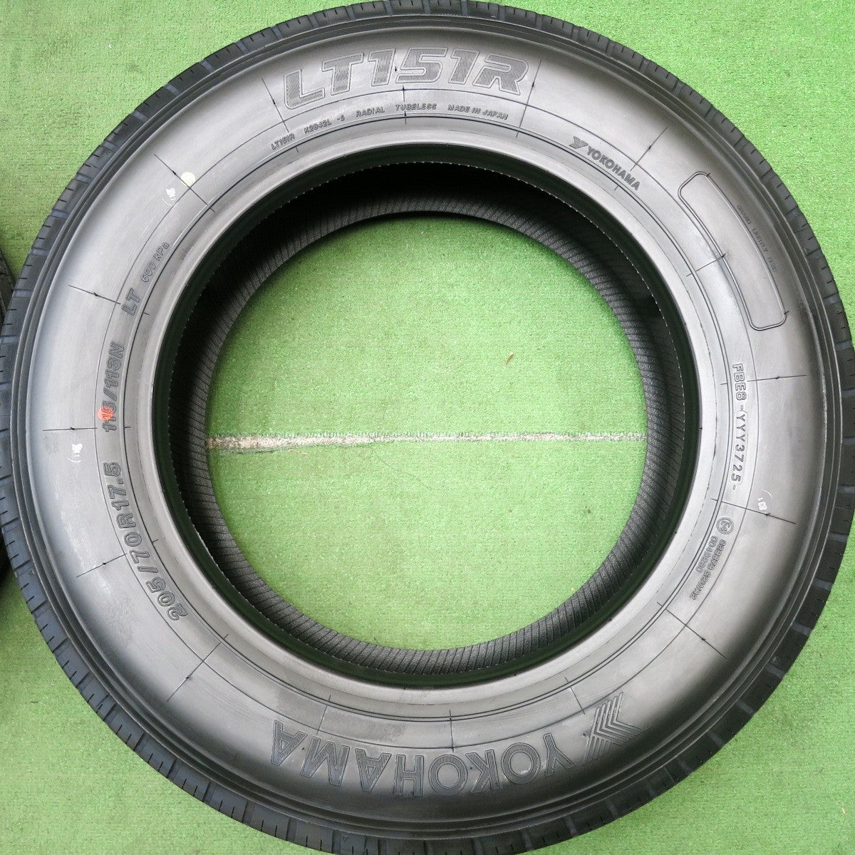 未使用！25年！6本★トラック タイヤ 205/70R17.5 115/113N ヨコハマ LT151R 17.5インチ★5100408HAノタ