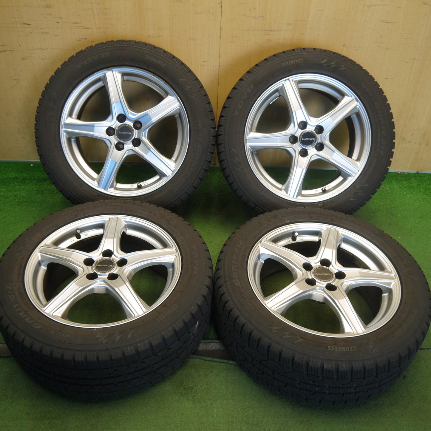 バリ溝！キレイ！9.5分◎インプレッサ 等 205/55R16 スタッドレス トーヨー オブザーブ ガリット GIZ BALMINUM VR5 バルミナ 16インチ PCD100/5H◎6081801Hス