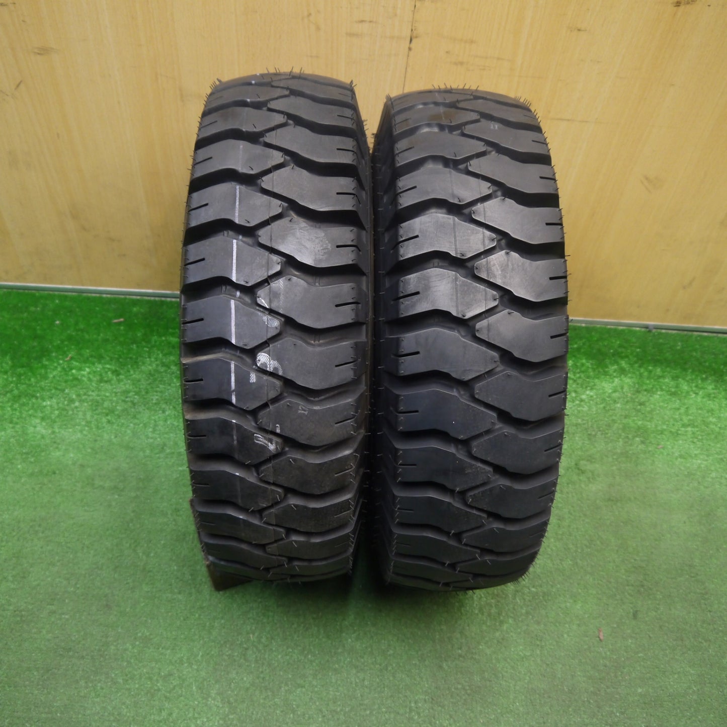 未使用！22年！2本★フォークリフト 6.00-9 10PR ダンロップ POWER LIFTER スチール ホイール PCD180/6H★6011408Hノ