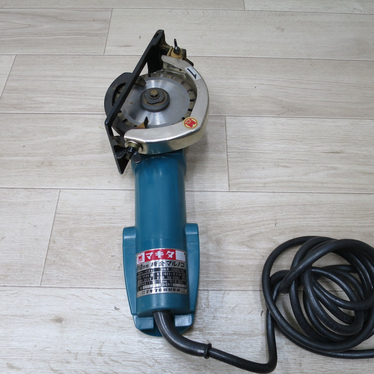[送料無料] ◆マキタ 110mm 板金 マルノコ 4204 電動 工具 切断 機 丸鋸 丸ノコ 丸のこ Makita◆