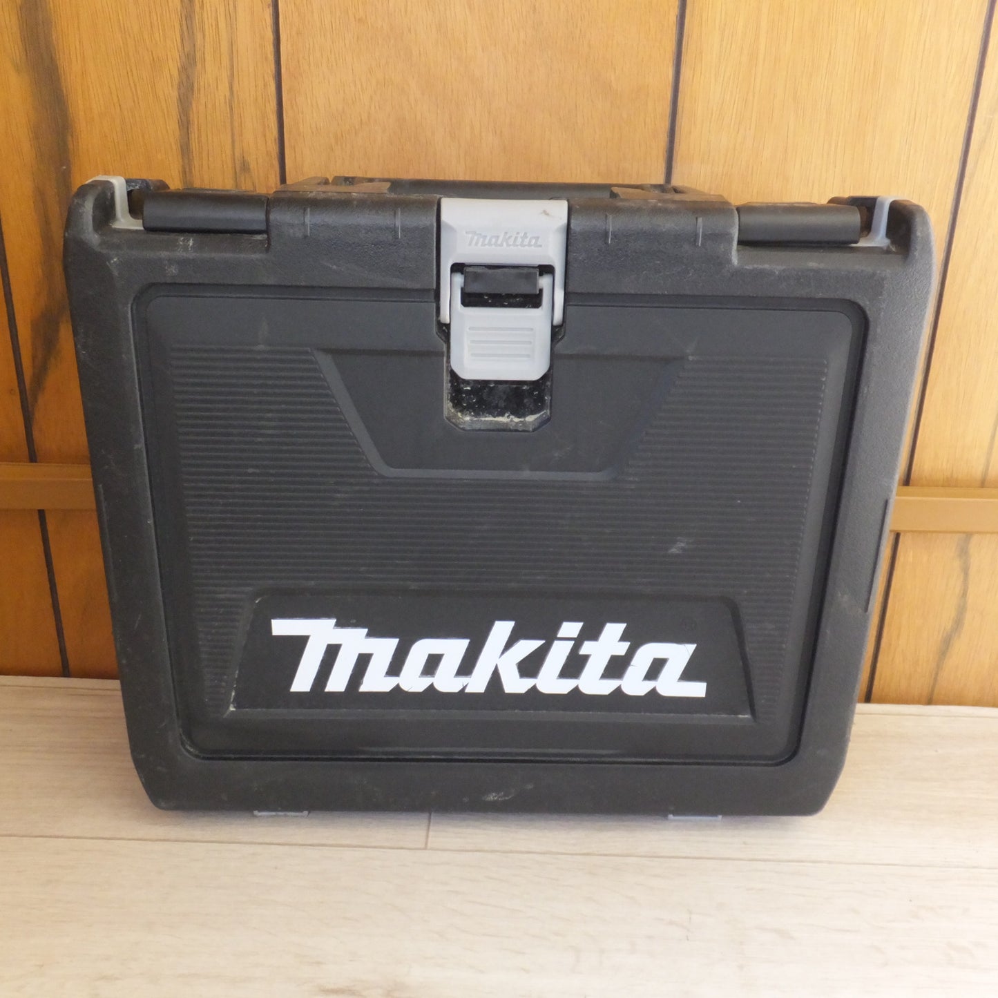 [送料無料] ★マキタ makita 充電式インパクトドライバ TD173D　バッテリ BL1860B 3個　急速充電器 DC18RF　セット★
