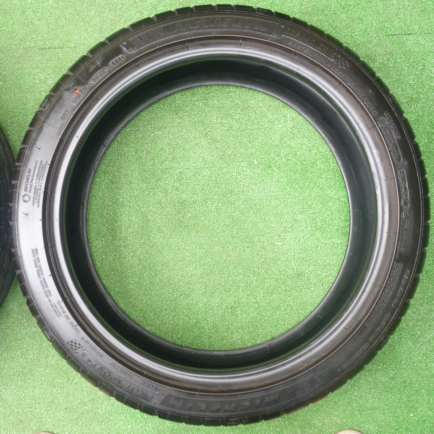 バリ溝！24年！9.5分★225/40R18 ミシュラン パイロットスポーツ 4 S タイヤ 18インチ GRヤリス カローラスポーツ GR86 BRZ インプレッサ 等★6013005KTノタ