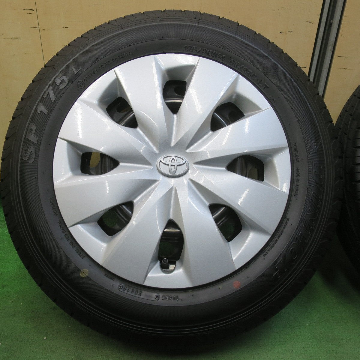 新車外し！25年★トヨタ プロボックス 純正 スチール 155/80R14 88/86S ダンロップ SP175L 14インチ PCD100/4H★6021303イノ