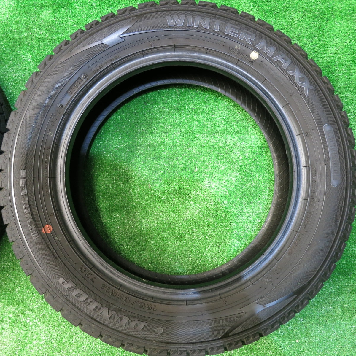 ほぼ未使用！24年★スタッドレス 165/65R14 ダンロップ ウインターマックス WM02 タイヤ 14インチ ルーミー タンク トール ソリオ ブーン 等★5110806HAスタ