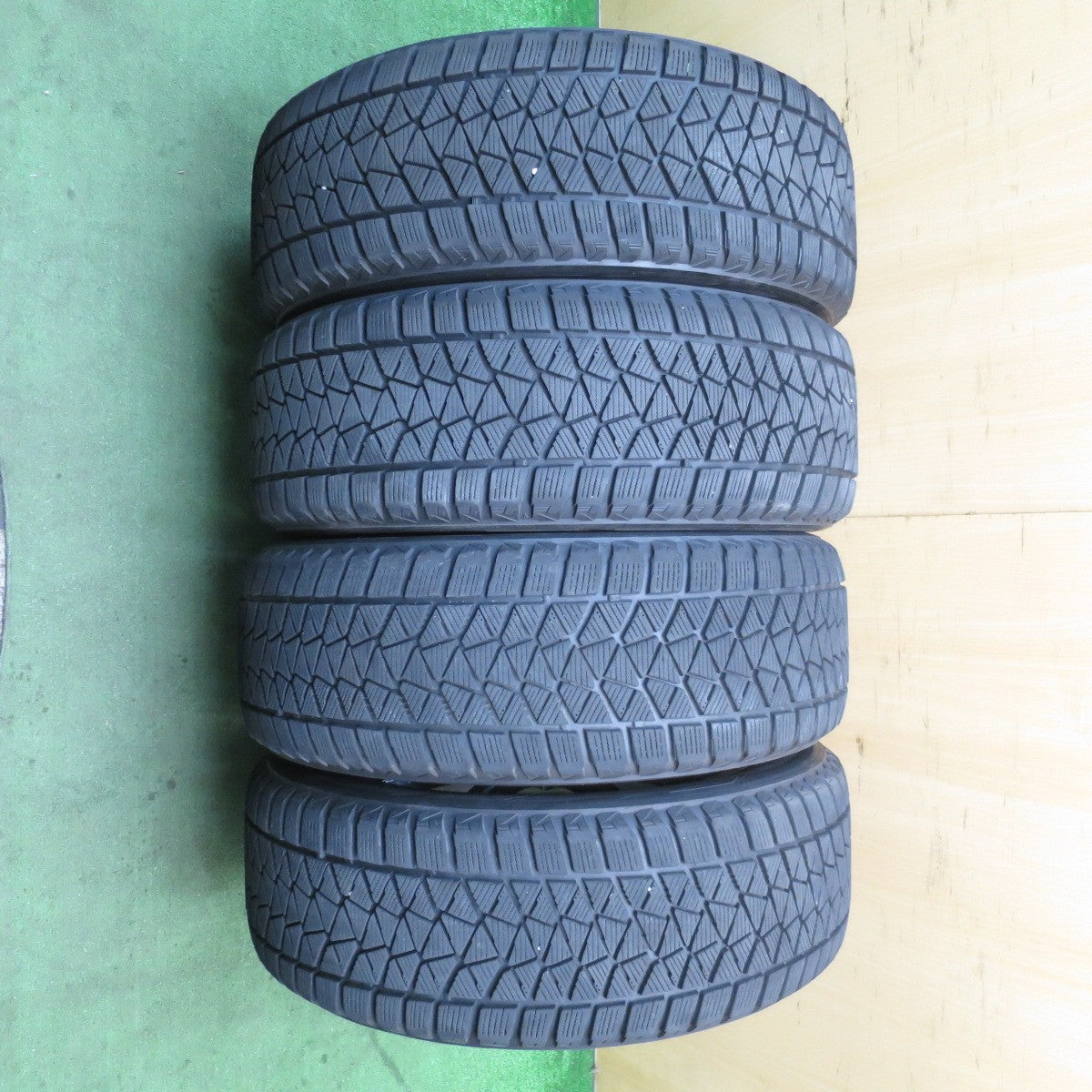 バリ溝！8.5分★XV フォレスター 等 225/55R18 スタッドレス ブリヂストン ブリザック DM-V2 X CROSS SPEED クロススピード 18インチ PCD100/5H★5091901NJス