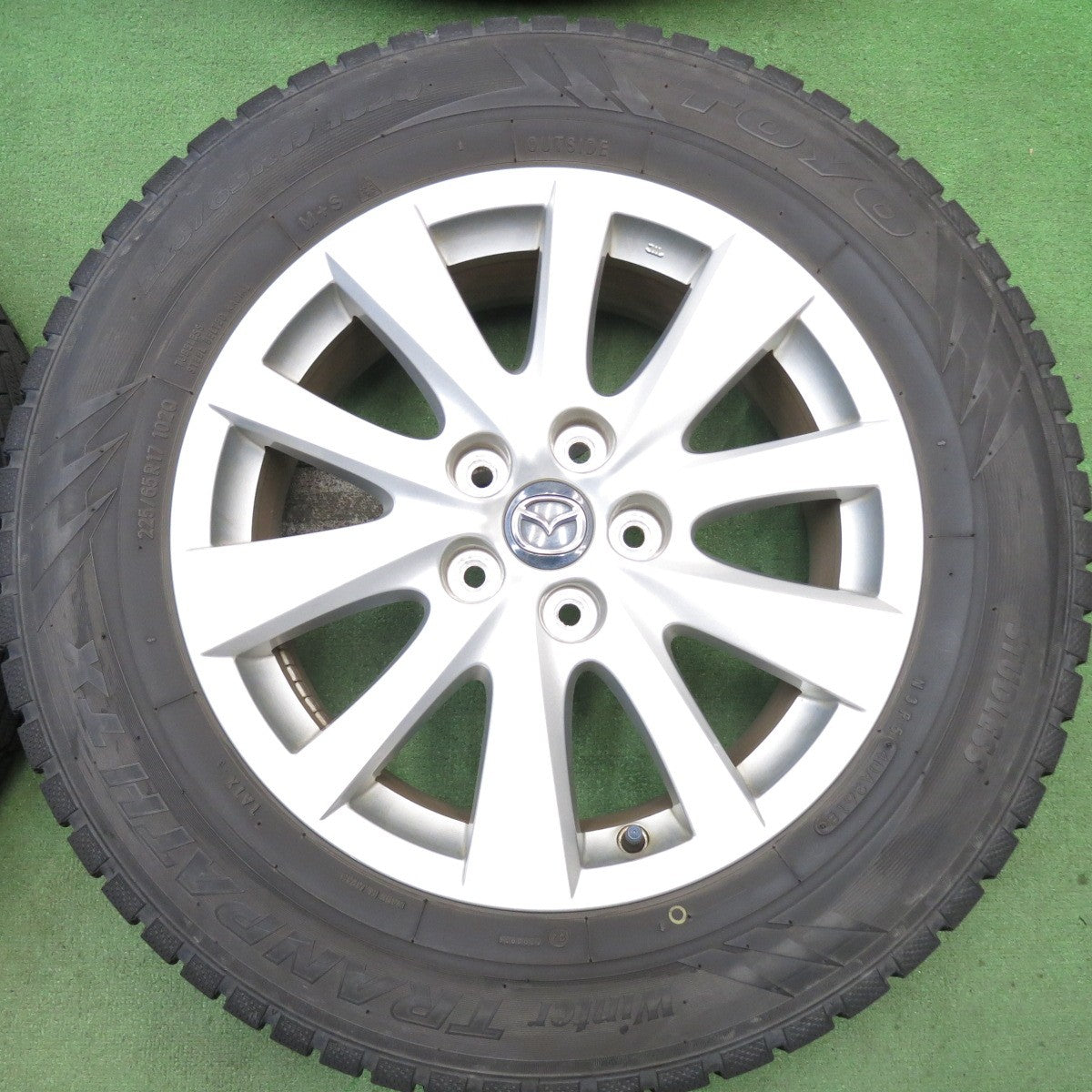 キレイ◎マツダ CX-5 純正 225/65R17 スタッドレス トーヨー ウインター トランパス TX 17インチ CX5 PCD114.3/5H◎6082208HAス