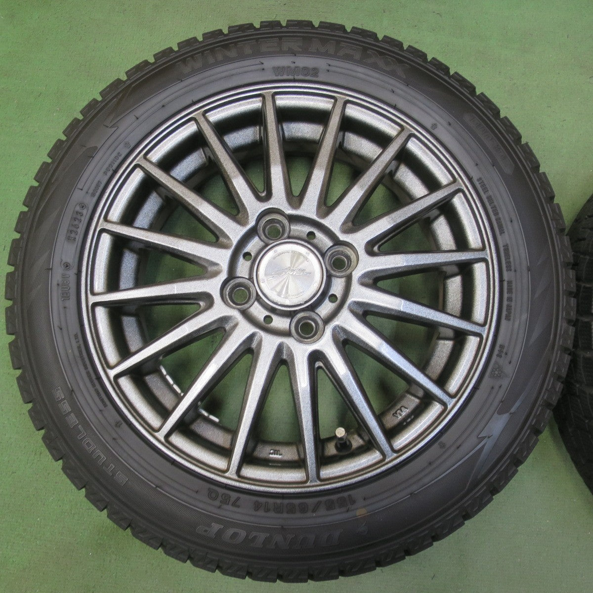 バリ溝！23年！キレイ！9.5分◎スタッドレス 155/65R14 ダンロップ ウインターマックス WM02 SEIN RACING S ザイン レーシング 14インチ PCD100/4H◎6072005イス