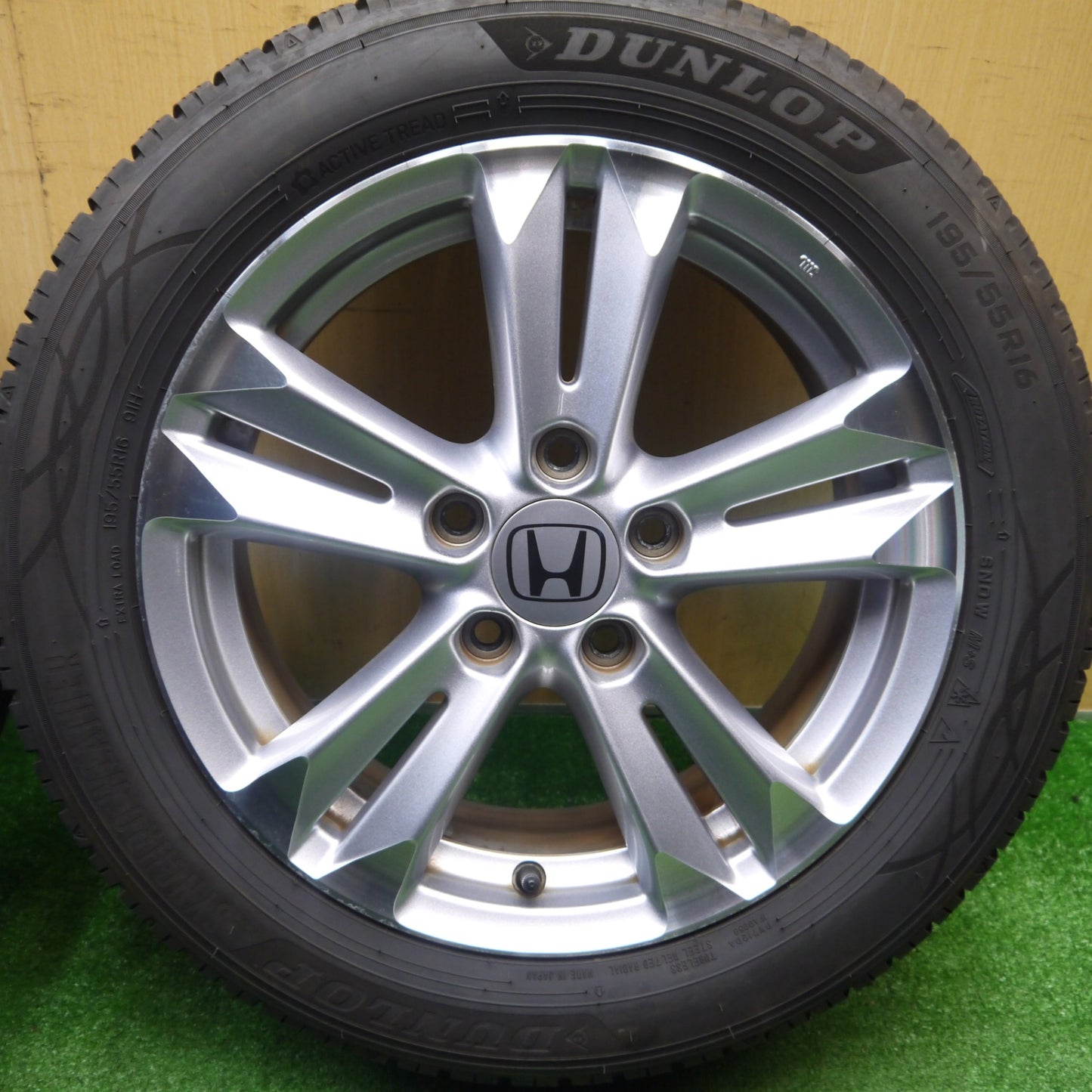 バリ溝！24年！9分★ホンダ CR-Z 純正 195/55R16 ダンロップ SYNCHRO WEATHER オールシーズン CRZ 16インチ PCD114.3/5H★5120108Hス