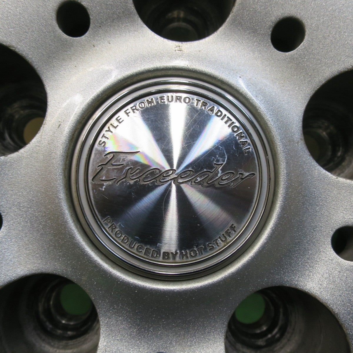 バリ溝！9分★スタッドレス 215/65R16 ヨコハマ アイスガード iG60 Exceeder エクシーダー 16インチ PCD114.3/5H★5060501イス