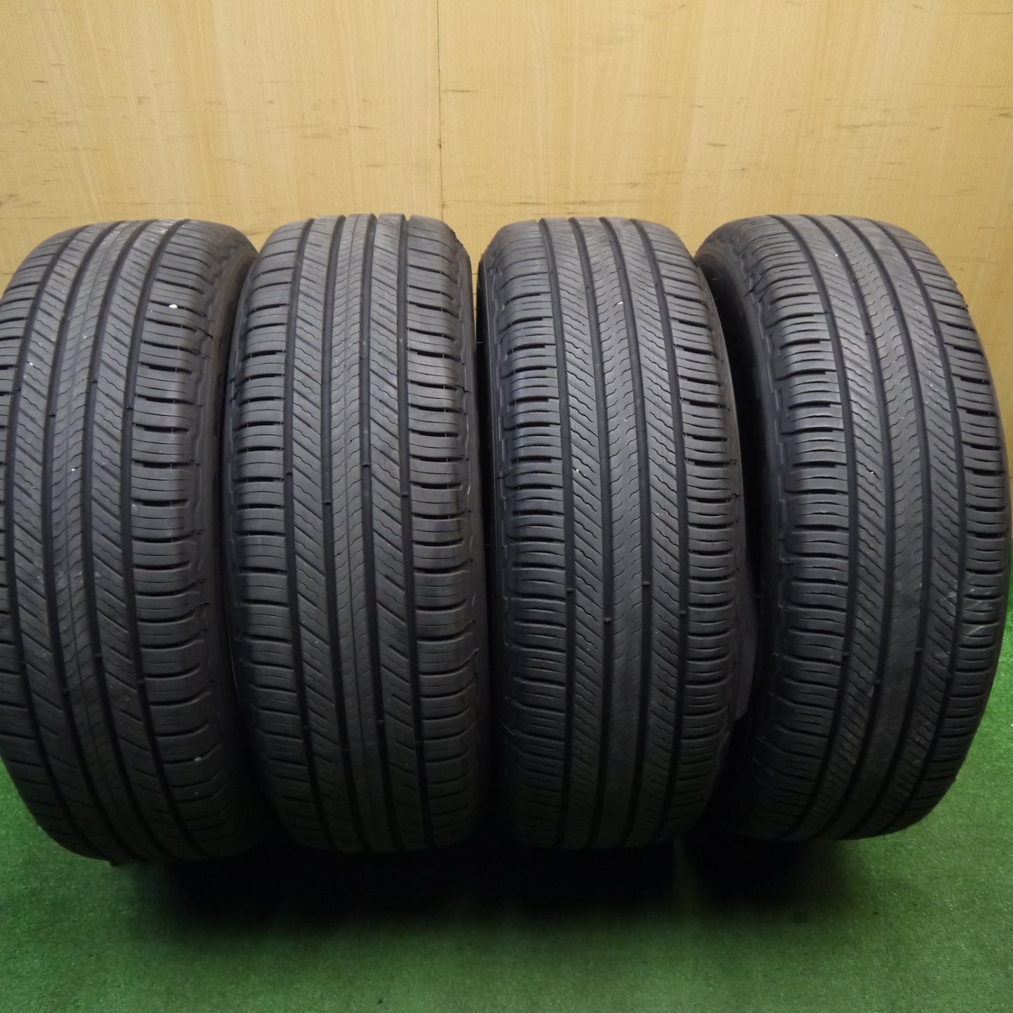 バリ溝！24年！9.5分★225/60R18 ミシュラン プライマシー SUV+ タイヤ 18インチ ハリアー RAV4 等★5120206Hノタ