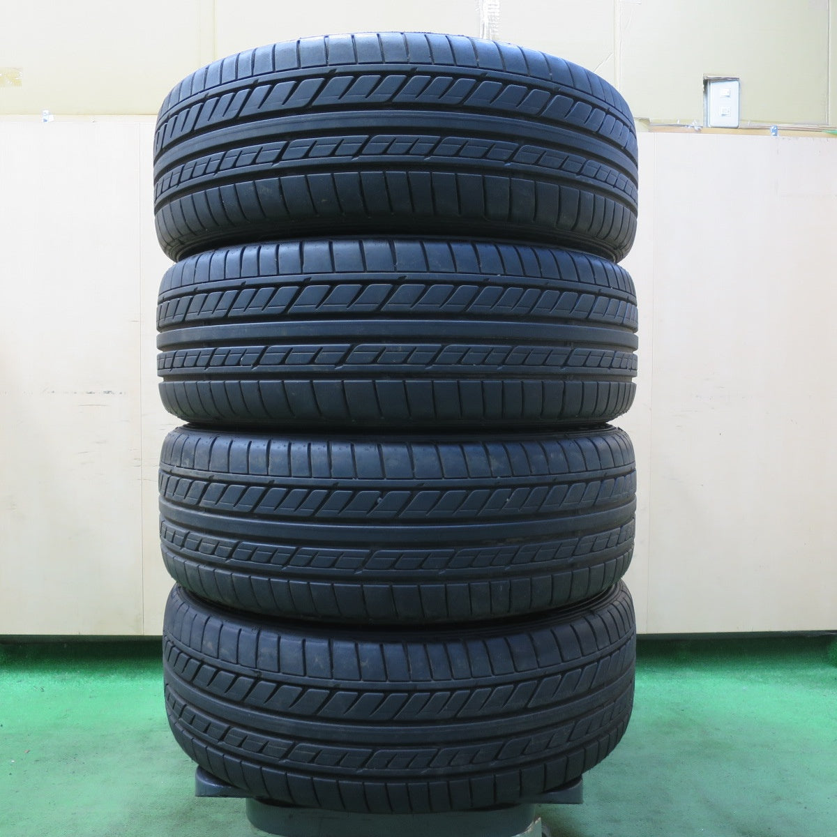 バリ溝！24年！キレイ！9.5分以上★マツダ アクセラ 純正 215/45R18 グッドイヤー イーグル LS EXE 18インチ PCD114.3/5H★5070307イノ