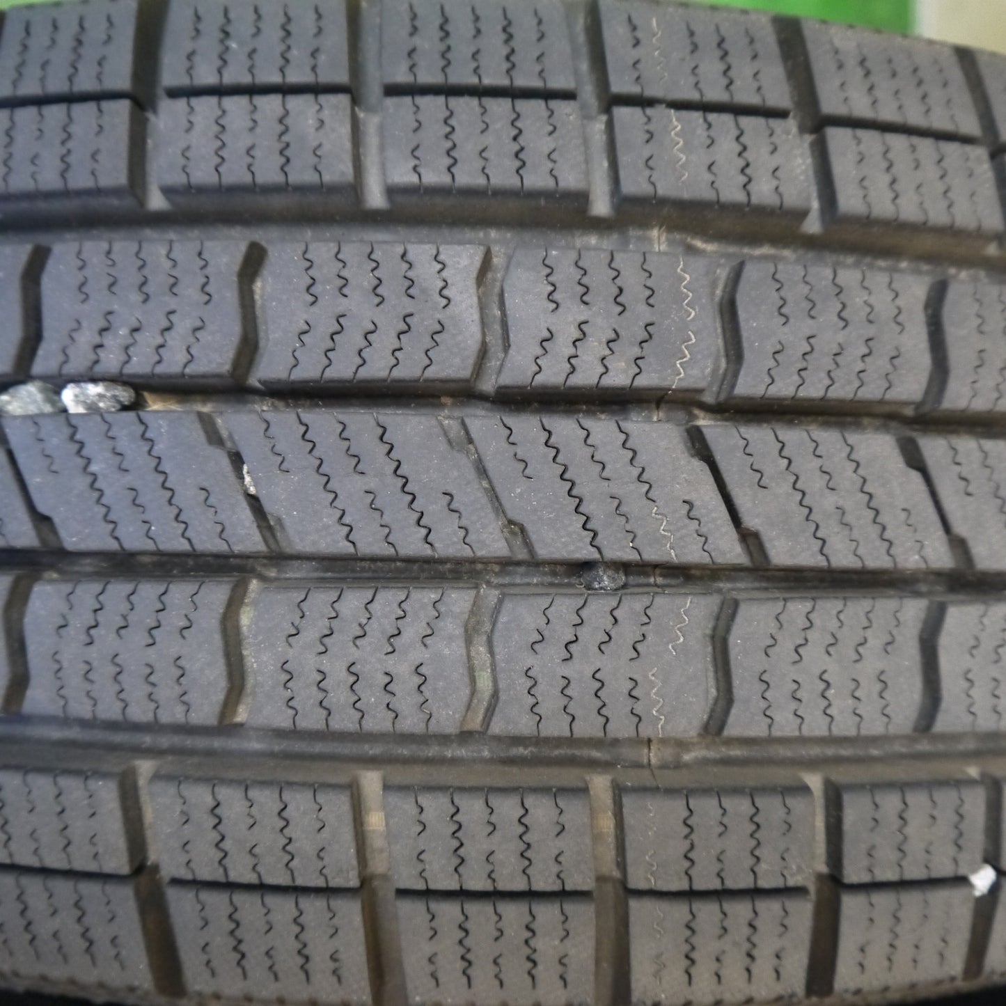 バリ溝！23年！9.5分以上★215/70R15 C 109/107Q ナンカン RUNSAFA SNC-1 タイヤ 15インチ ハイエース キャラバン 等★6070305Hスタ