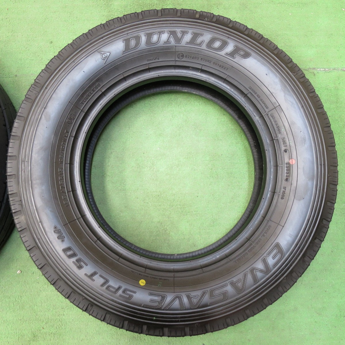 [送料無料] ほぼ未使用！23年★トラック タイヤ 195/75R15 109/107N ダンロップ エナセーブ SPLT50 M 15インチ★5011005イノタ
