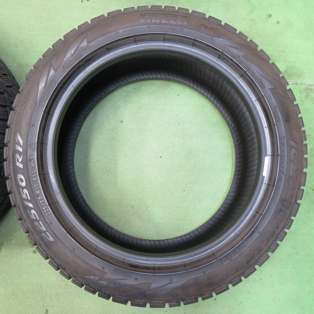 4本価格！21年★スタッドレス 225/50R17 ピレリ アイスアシンメトリコ タイヤ 17インチ BMW ボルボ ベンツ 等★5062001イスタ