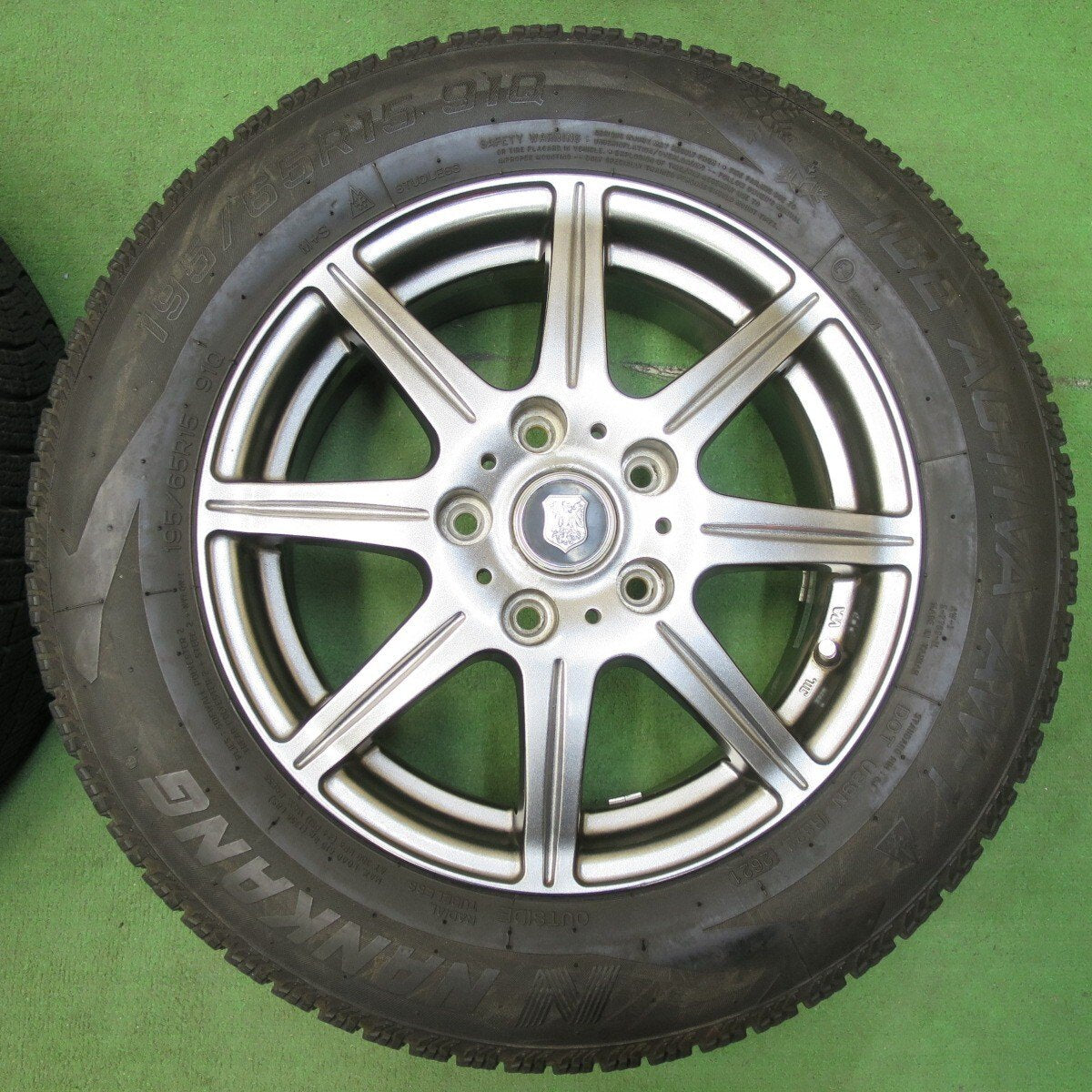 バリ溝！21年！8.5分★スタッドレス 195/65R15 ナンカン アイスアクティバ AW-1 社外 アルミ 15インチ PCD114.3/5H★5011611イス