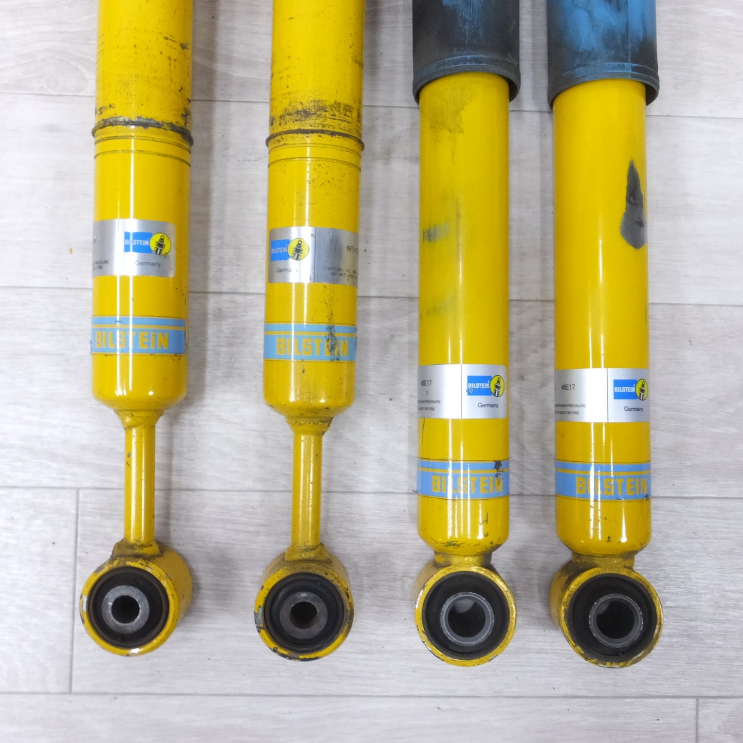 [送料無料] ◆BILSTEIN ビルシュタイン トヨタ ランドクルーザープラド TRJ150W ガソリンモデル用 ショック BE5-3213J BE5-3214J 一台分◆