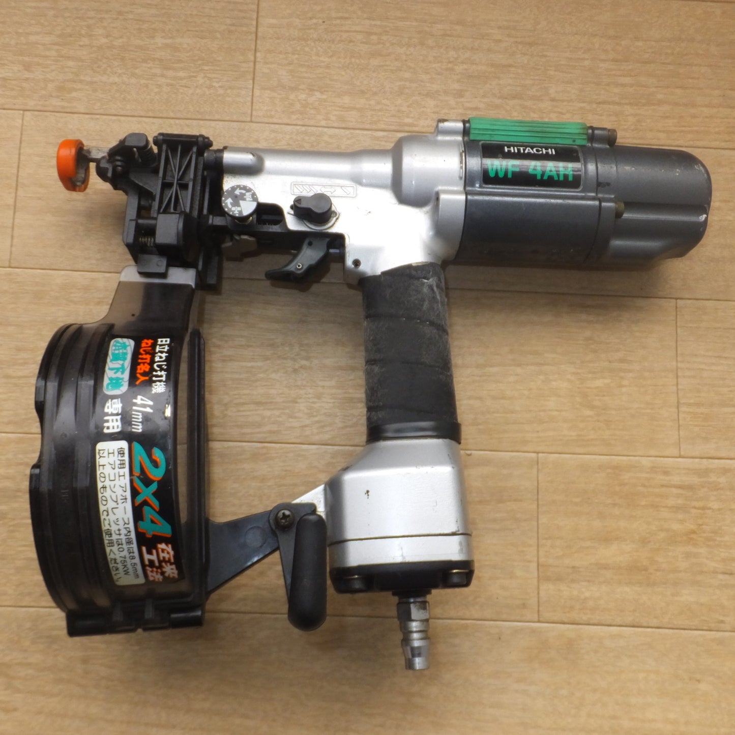 [送料無料] ★日立 HITACHI 4mm ねじ打機 WF4AH　常圧 エアーツール　使用ねじ SV3925H～SV3941H★