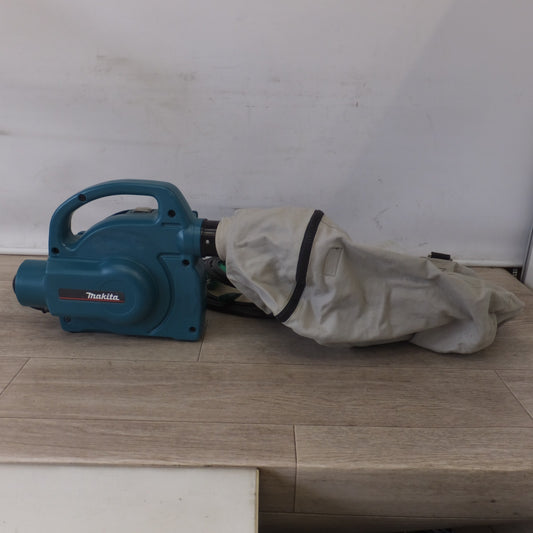 ★マキタ makita 小型集じん機 450 屋内用　100V～ 5.5A 50-60Hz 520W★