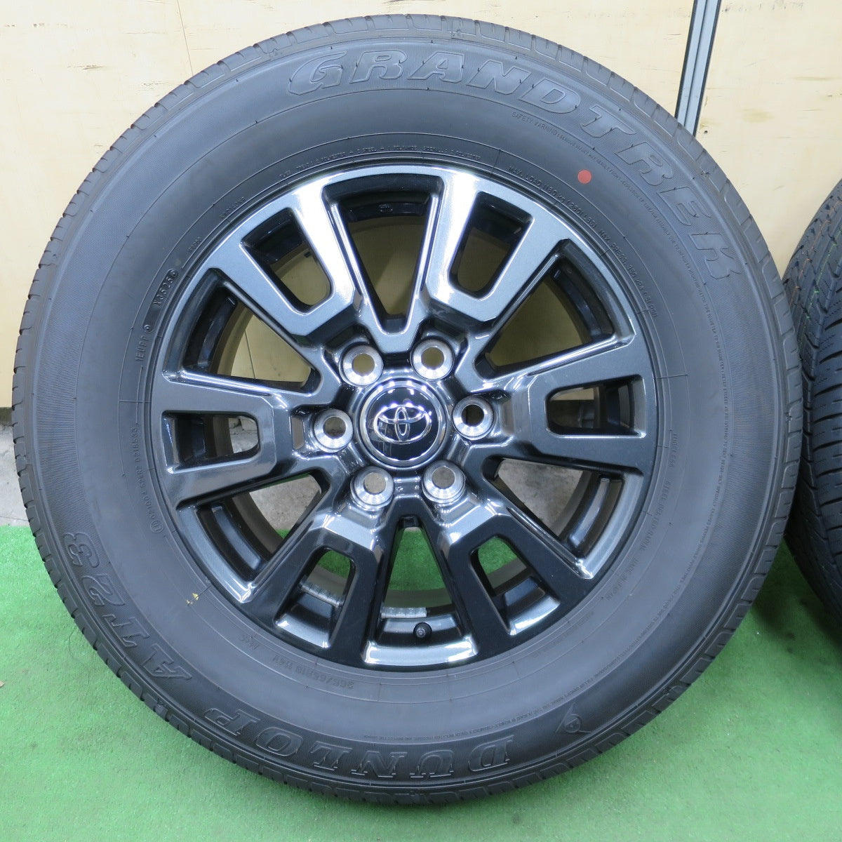 新車外し！25年★トヨタ ランクル 250 VX 純正 265/65R18 ダンロップ AT23 グラントレック 18インチ PCD139.7/6H★6032703ナノ