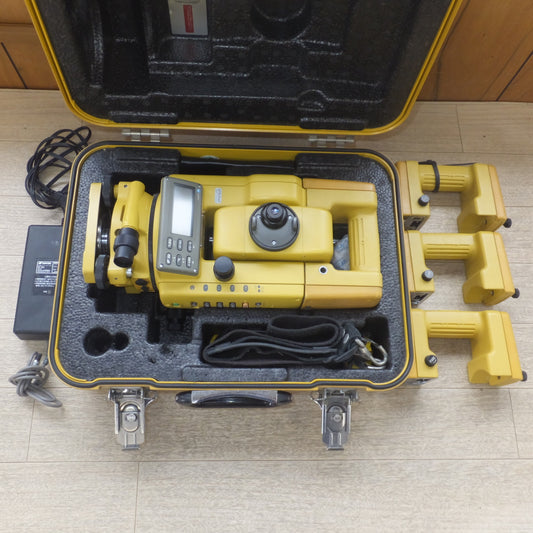[送料無料] 現状品★トプコン TOPCON エレクトロニックトータルステーション グッピー GTS-310II　ELECTRONIC TOTAL STATION　バッテリー 4個★
