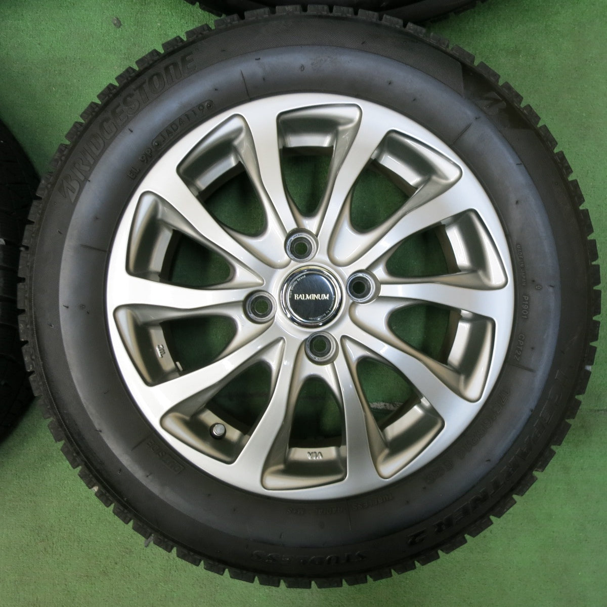 [送料無料] バリ溝！キレイ！8.5分★スタッドレス 175/65R14 ブリヂストン アイスパートナー2 BALMINUM バルミナ 14インチ PCD100/4H★4122703SYス