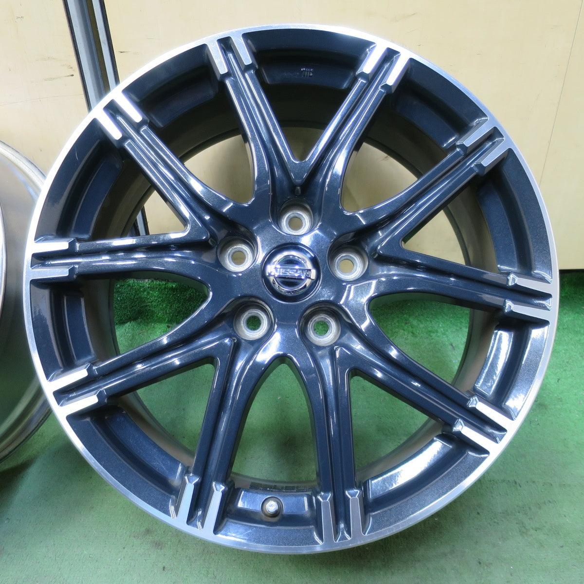 キレイ◎日産 ジューク ニスモ RS 純正 ホイール 18インチ NISMO 18×7J PCD114.3/5H◎6100202NGホ