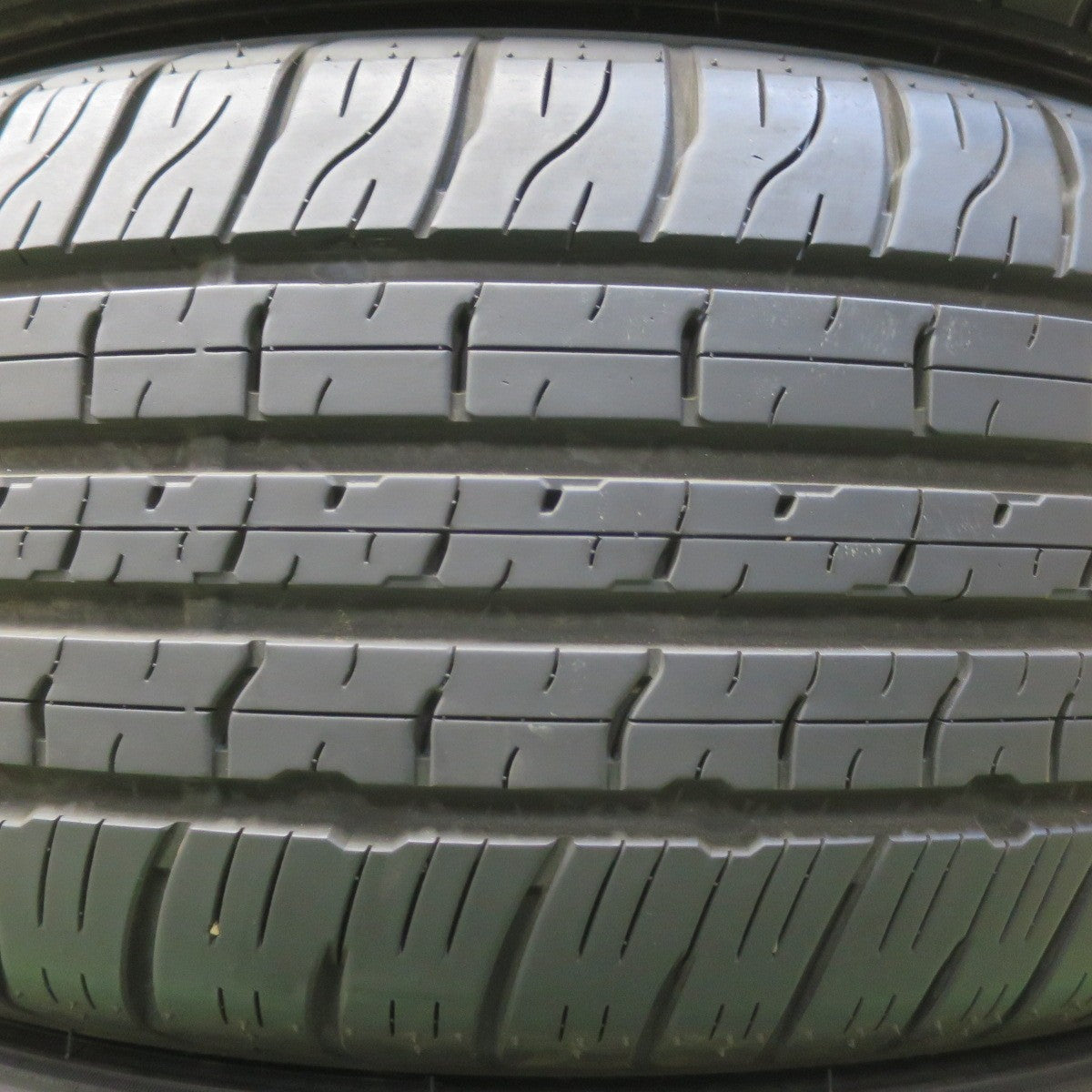バリ溝！23年！9分★265/55R20 ダンロップ グラントレック PT5A タイヤ 20インチ ランクル 300 レクサス LX 等★5100401イノタ