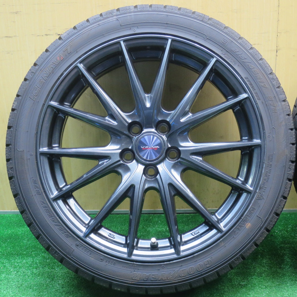 バリ溝！23年！キレイ！ほぼ10分★プリウス 等 215/45R17 スタッドレス グッドイヤー アイスナビ7 VELVA SPORTZ ヴェルヴァ 17インチ PCD100/5H★5111306NJス