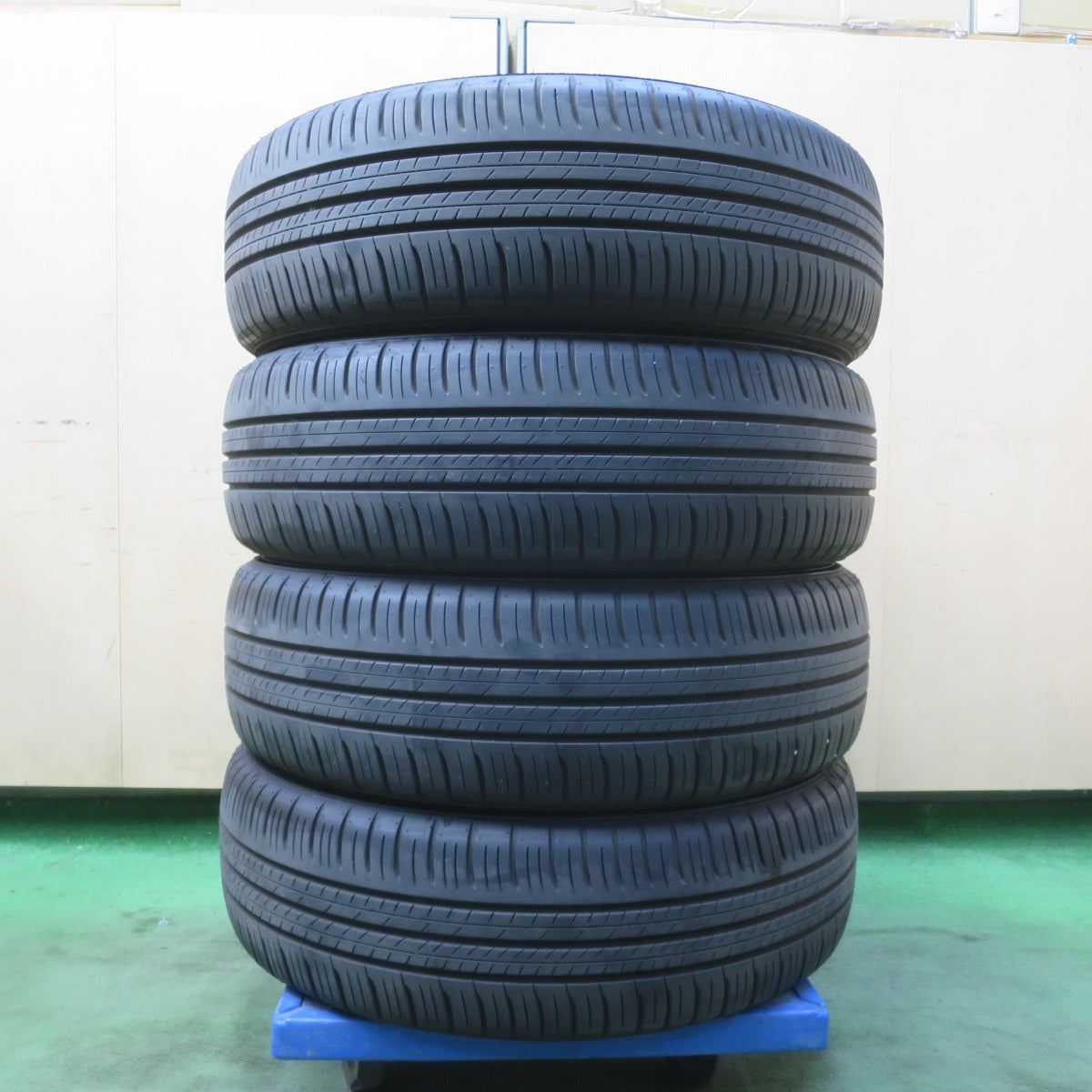 バリ溝！25年！ほぼ10分★195/60R17 ダンロップ エナセーブ EC300+ タイヤ 17インチ ライズ ロッキー 等★6022103イノタ
