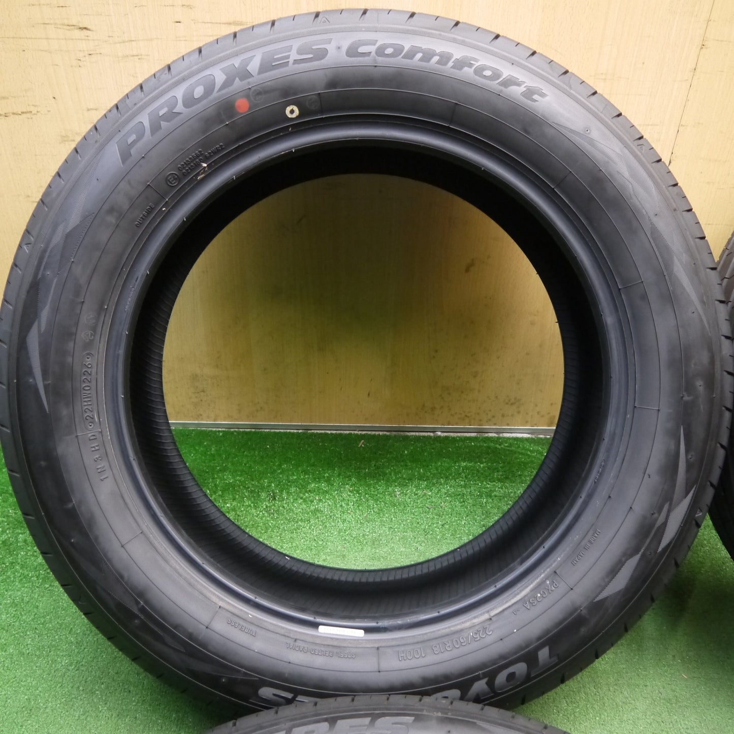 新車外し！26年★225/60R18 トーヨー プロクセス Comfort コンフォート タイヤ 18インチ 40系 アルファード ハリアー CX-5 RAV4 等★6070107KKノタ
